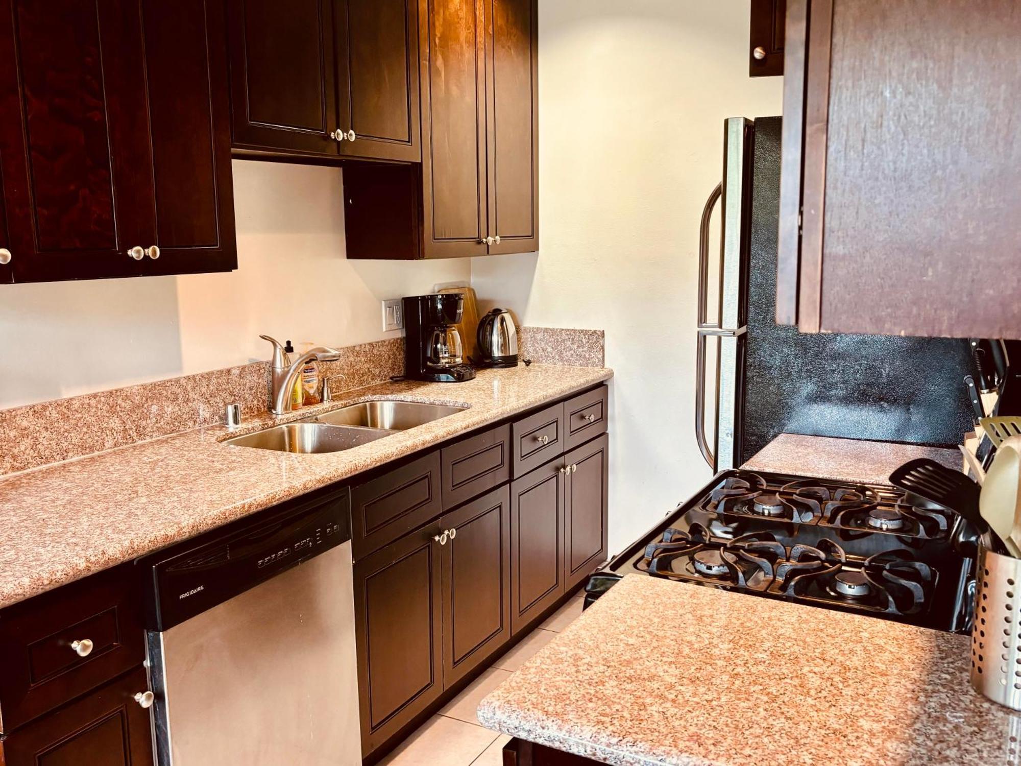 Centrally Located 2 Bed Ucla Apartment Los Angeles Bagian luar foto