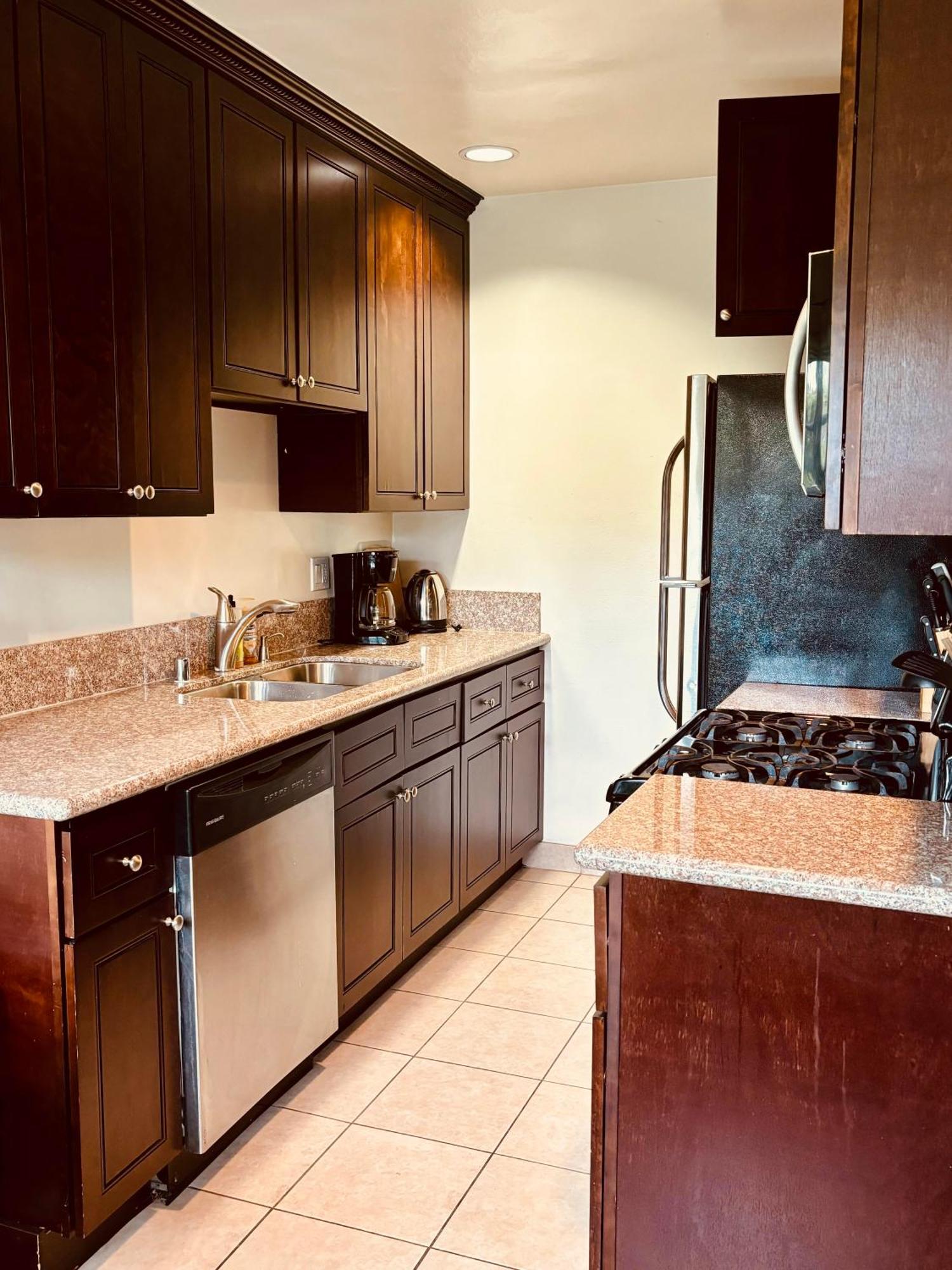 Centrally Located 2 Bed Ucla Apartment Los Angeles Bagian luar foto